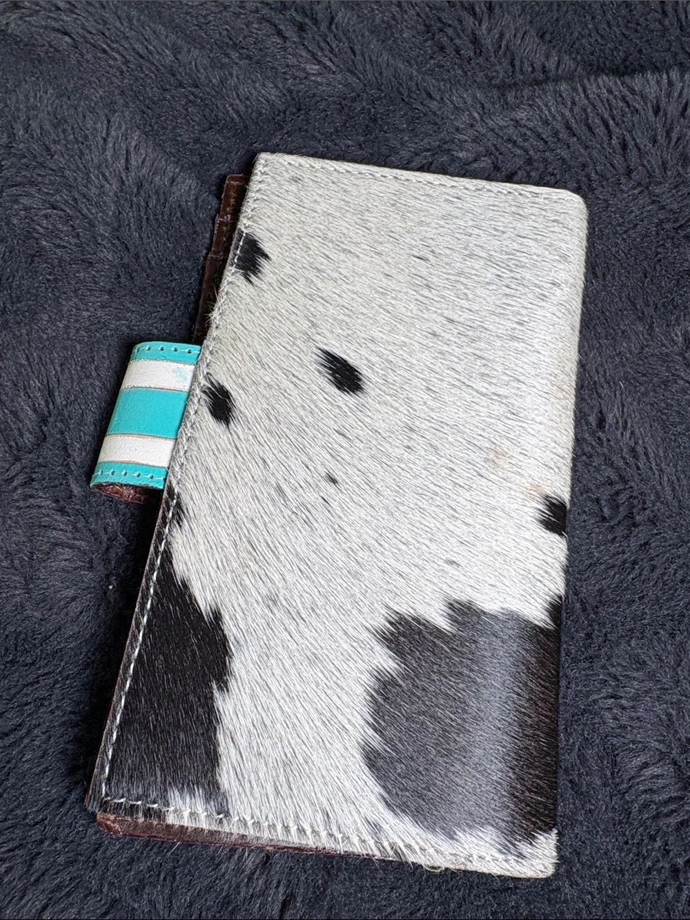 N/A turquoise white